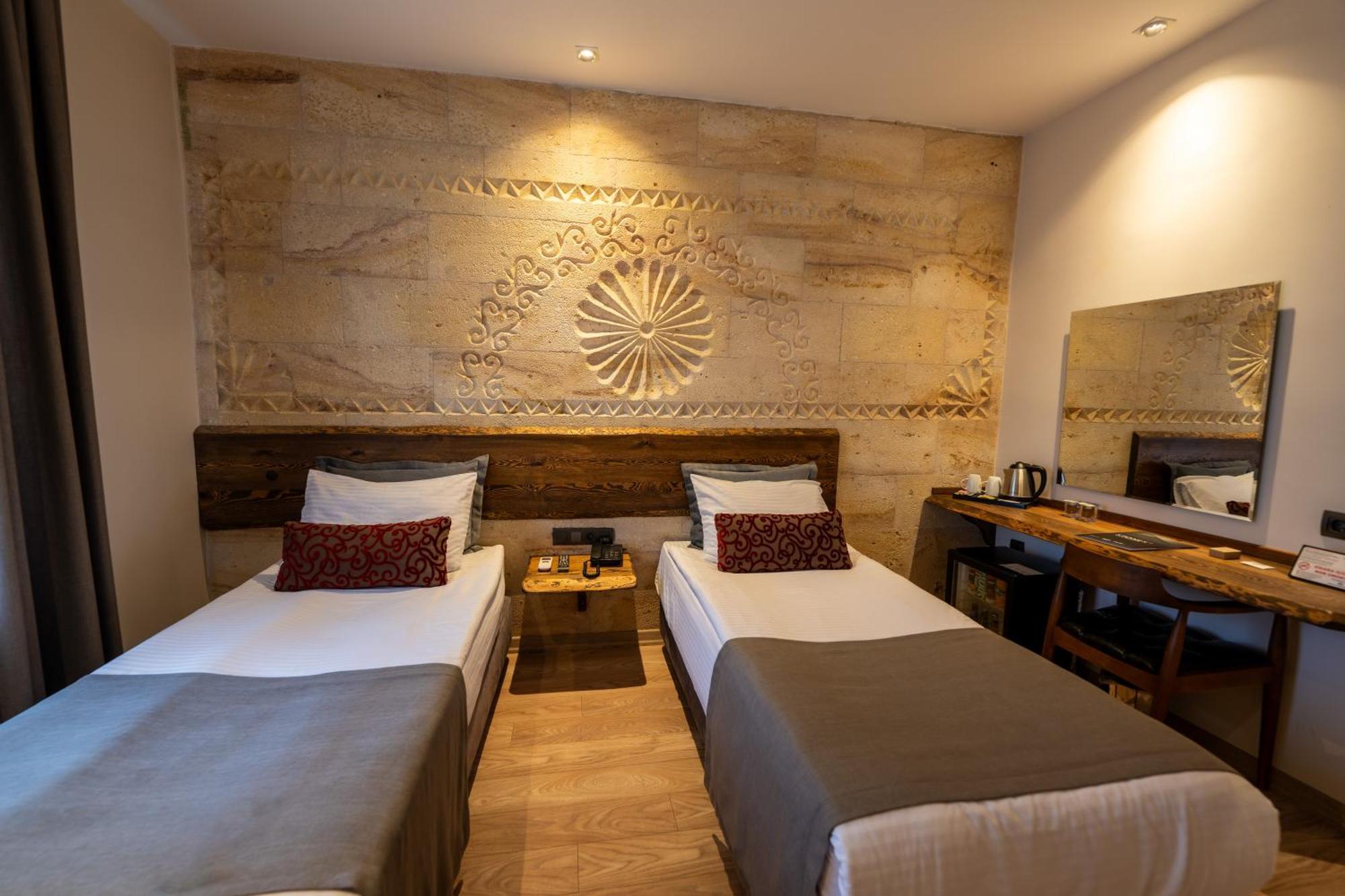 Stones Of Cappadocia Hotel เนฟซิเฮียร์ ภายนอก รูปภาพ