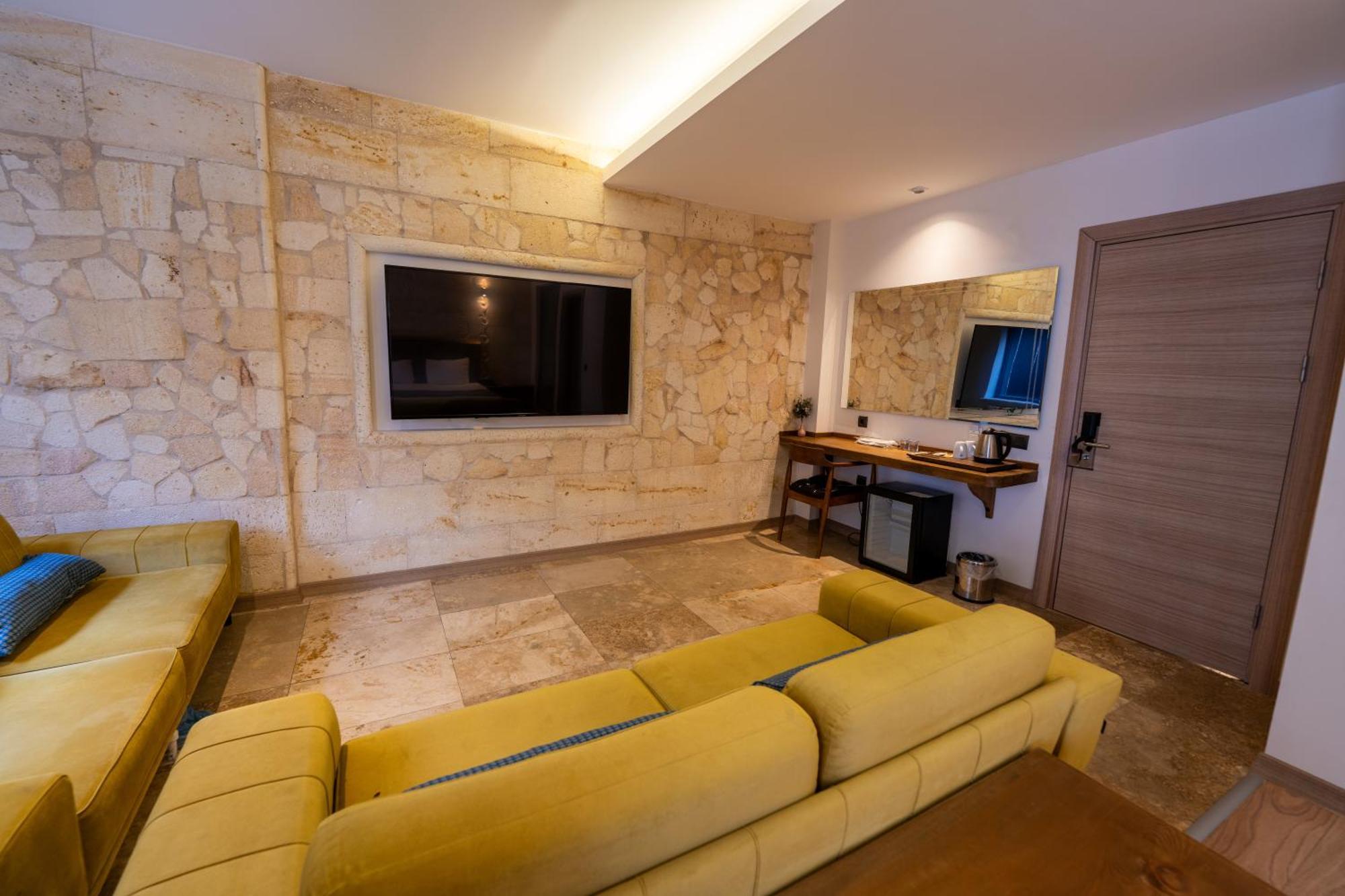 Stones Of Cappadocia Hotel เนฟซิเฮียร์ ภายนอก รูปภาพ