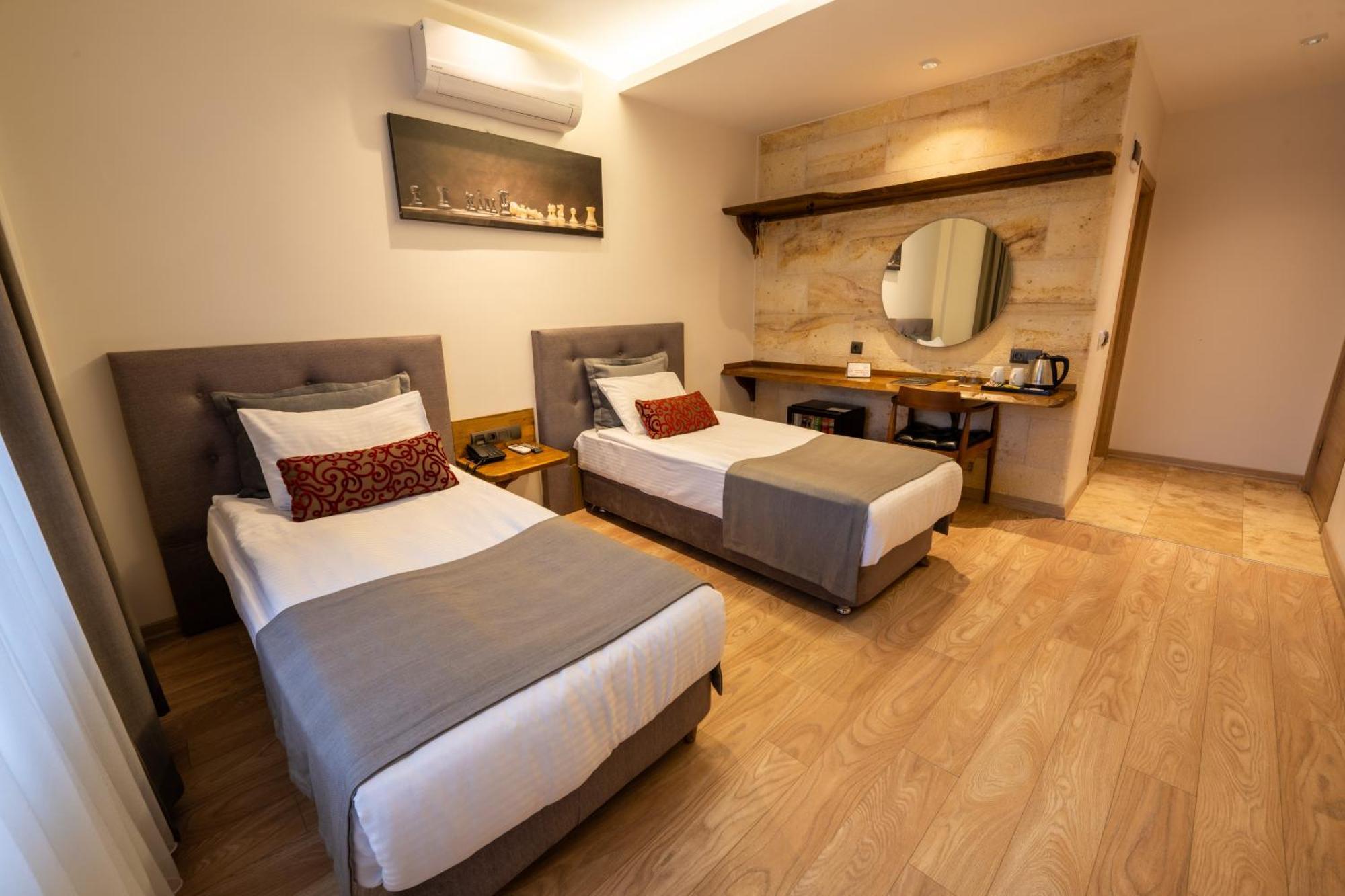 Stones Of Cappadocia Hotel เนฟซิเฮียร์ ภายนอก รูปภาพ